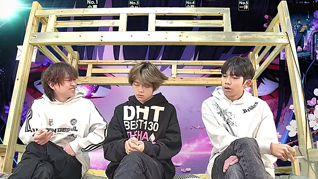 xiaohuangren01 online show from March 20, 2026, 5:19 am