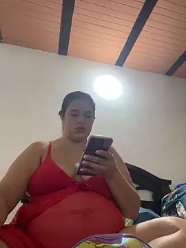 Snapshot of Julissa_x chatting on February 12, 2026, 12:05 pm Julissa x online show from February 12, 2026, 12:05 pm