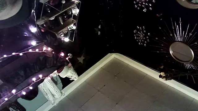 Snapshot of allymoon1369 chatting on March 11, 2026, 6:40 am allymoon1369 online show from March 11, 2026, 6:40 am