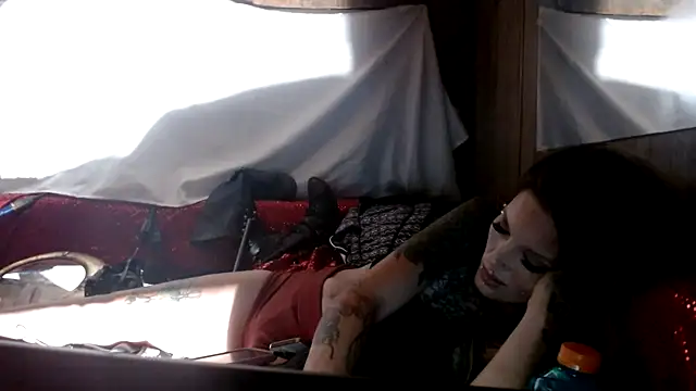 allymoon1369 online show from August 4, 2026, 11:26 am