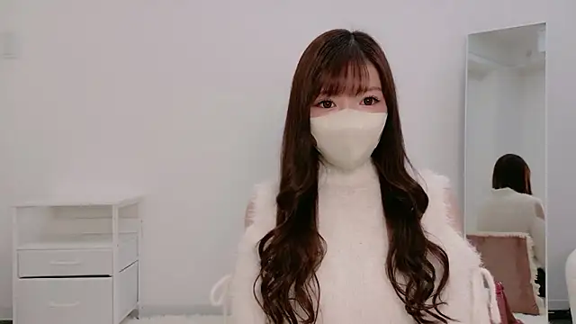 Snapshot of satochan_v chatting on March 3, 2026, 7:37 am satochan v online show from March 3, 2026, 7:37 am