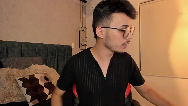 Alhan Twink online show from July 12, 2026, 4:13 am