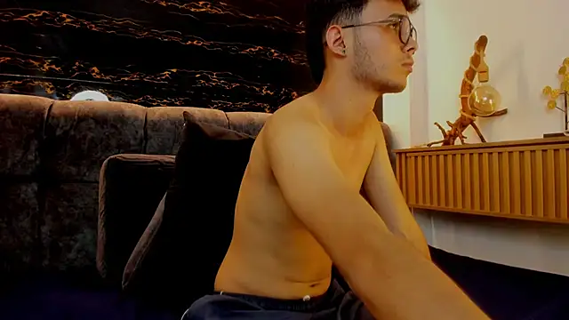 Alhan Twink online show from March 13, 2026, 8:58 pm