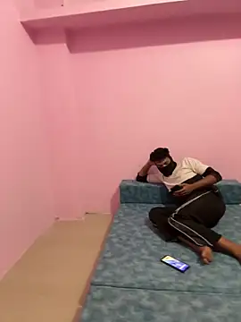 Forest Queen online show from April 29, 2026, 12:20 pm