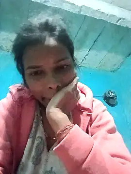 Snapshot of priyasharma899 chatting on January 17, 2026, 6:22 pm priyasharma899 online show from January 17, 2026, 6:22 pm