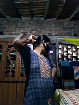 Snapshot of Hot_Sweeti chatting on April 6, 2026, 9:21 am Hot Sweeti online show from April 6, 2026, 9:21 am