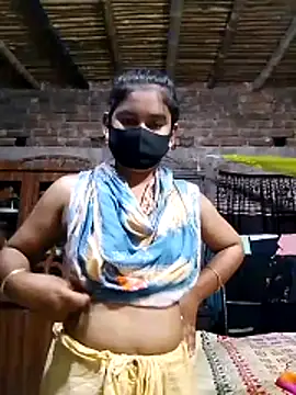 Snapshot of Hot_Sweeti chatting on April 3, 2026, 11:00 pm Hot Sweeti online show from April 3, 2026, 11:00 pm