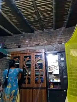 Snapshot of Hot_Sweeti chatting on April 12, 2026, 9:29 pm Hot Sweeti online show from April 12, 2026, 9:29 pm