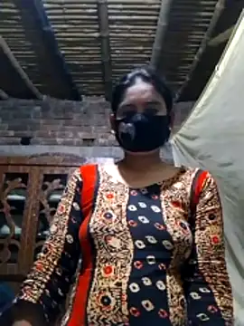 Snapshot of Hot_Sweeti chatting on March 4, 2026, 11:12 pm Hot Sweeti online show from March 4, 2026, 11:12 pm