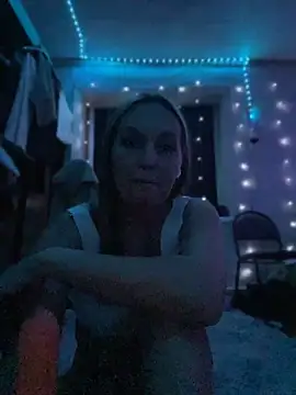 EvieMagical online show from July 3, 2026, 10:16 pm