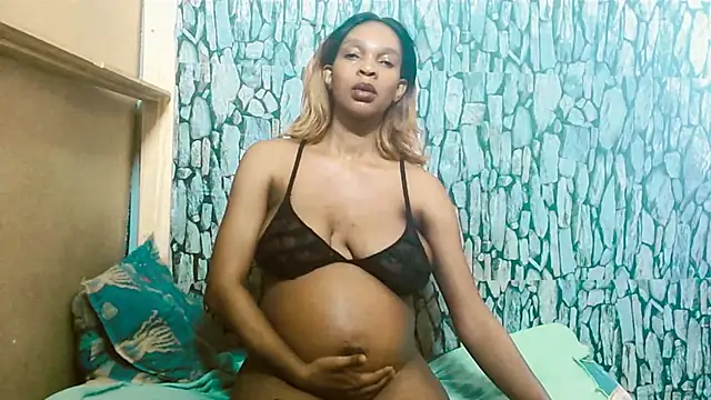 Snapshot of Caramelminxxx1 chatting on March 3, 2026, 7:15 am Caramelminxxx1 online show from March 3, 2026, 7:15 am