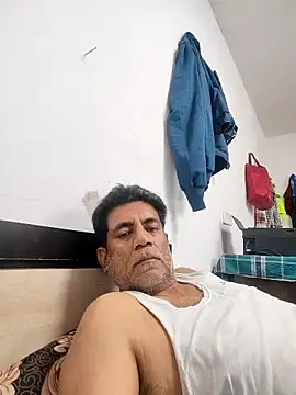 Aafreen999 online show from February 3, 2026, 1:49 pm