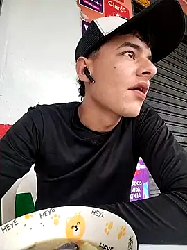 attractive-sexx online show from April 2, 2026, 5:19 pm