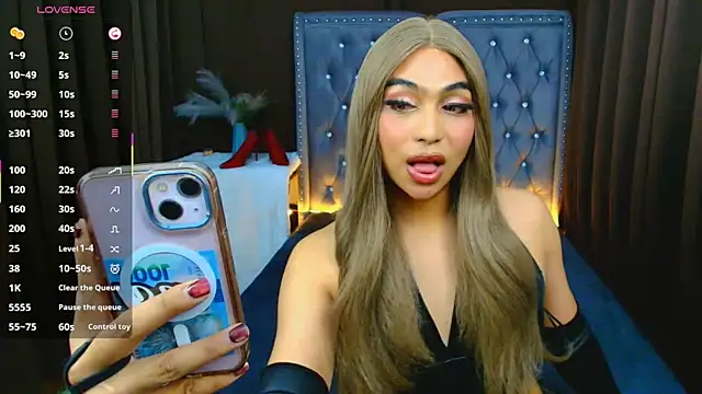 Snapshot of Clea_Moore chatting on February 23, 2026, 4:47 am Clea Moore online show from February 23, 2026, 4:47 am