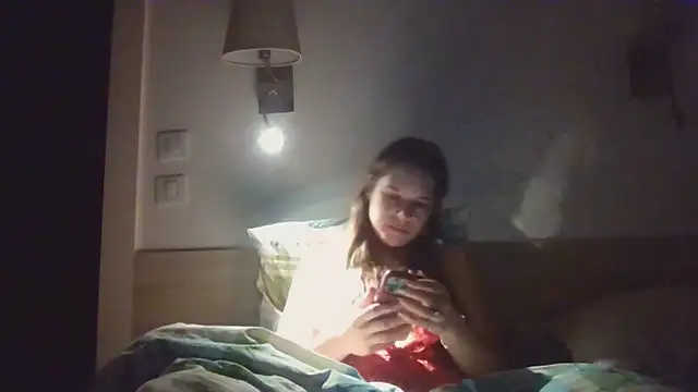 NyraLuna online show from February 12, 2026, 11:15 pm