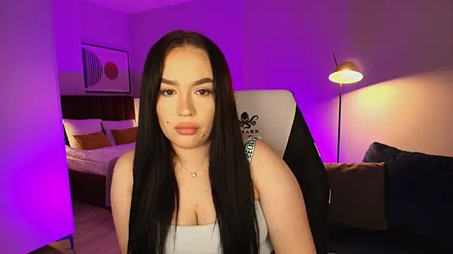 Snapshot of tinafox_ chatting on February 3, 2026, 3:50 pm tinafox online show from February 3, 2026, 3:50 pm