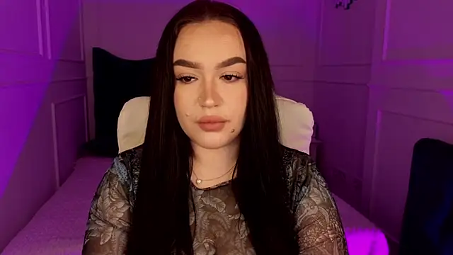 Snapshot of tinafox_ chatting on March 3, 2026, 8:32 am tinafox online show from March 3, 2026, 8:32 am