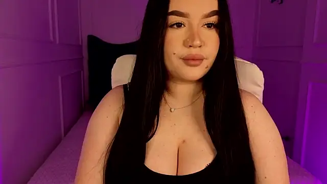 tinafox  online show from April 4, 2026, 7:04 am