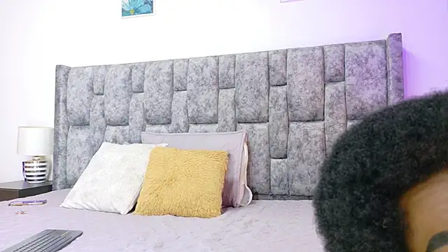 samirths boy  online show from April 14, 2026, 7:52 pm