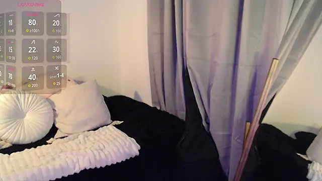 Snapshot of Mia_Volkova_ chatting on February 1, 2026, 11:25 pm Mia Volkova online show from February 1, 2026, 11:25 pm