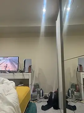 Snapshot of Brownadam111 chatting on February 1, 2026, 1:48 am Brownadam111 online show from February 1, 2026, 1:48 am