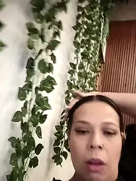 RossyAlvarez online show from July 10, 2026, 3:17 am