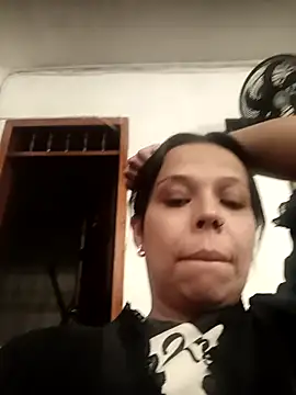 RossyAlvarez online show from June 25, 2026, 5:12 am
