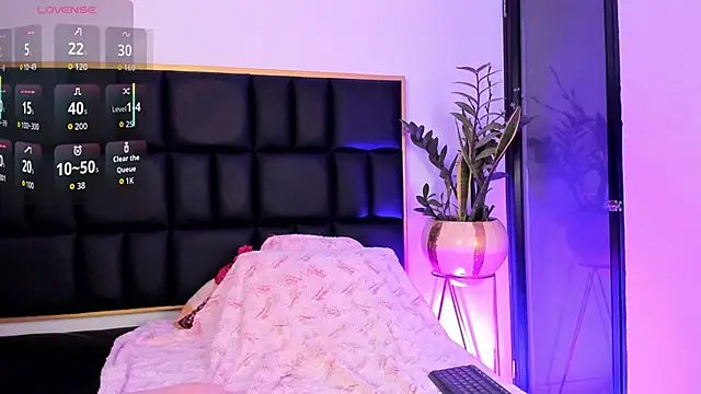 Emma collins01 online show from March 31, 2026, 3:19 am