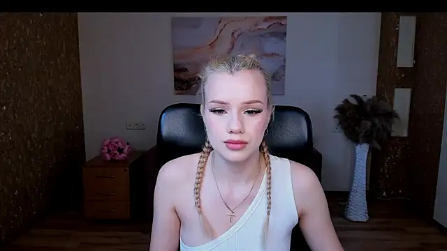 Snapshot of Stacy_Western chatting on February 28, 2026, 1:00 pm Stacy Western online show from February 28, 2026, 1:00 pm