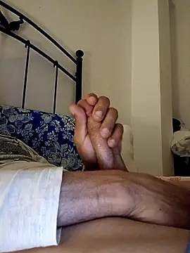 Joker12085 online show from April 19, 2026, 9:39 pm