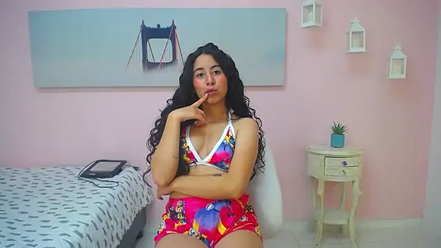 scarlett clyde online show from February 3, 2026, 12:32 pm