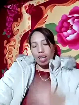 Gummiesu online show from February 2, 2026, 1:43 pm