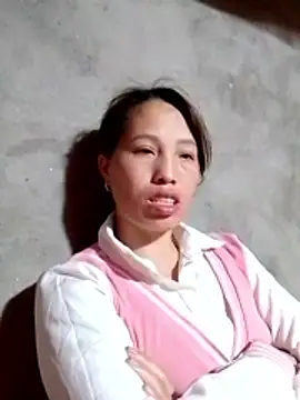 Gummiesu online show from February 14, 2026, 9:37 pm