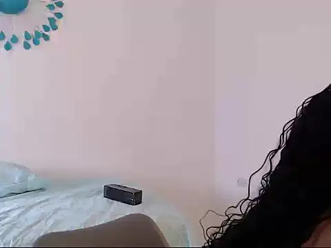 YOULUCYSEXY online show from January 15, 2026, 2:20 pm