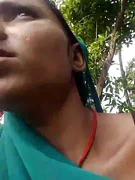 Snapshot of Juli_rathore chatting on February 28, 2026, 4:01 am Juli rathore online show from February 28, 2026, 4:01 am