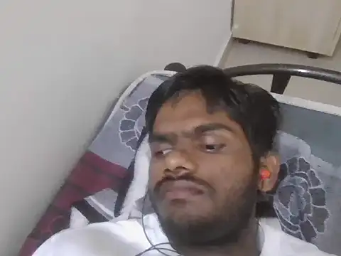 Snapshot of REDDY89 chatting on January 15, 2026, 2:31 pm REDDY89 online show from January 15, 2026, 2:31 pm