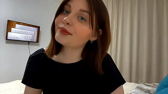 SweetAria1 online show from February 18, 2026, 4:03 pm