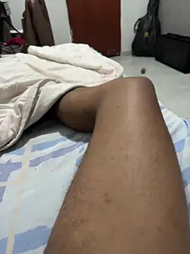 Snapshot of Novinho_Pauzudo_18cm chatting on February 6, 2026, 11:34 pm Novinho Pauzudo 18cm online show from February 6, 2026, 11:34 pm