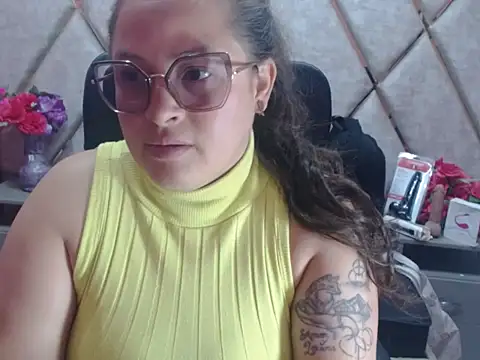 Sarah Boobs  online show from March 7, 2026, 2:22 pm