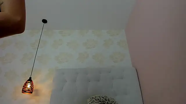 HANA RUSSO online show from July 23, 2026, 12:24 pm
