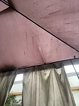 StrawberryPink  online show from March 18, 2026, 11:35 am