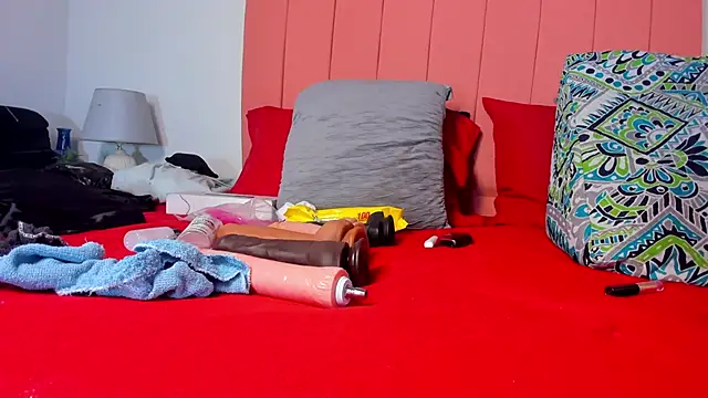 Snapshot of rose_thompson19 chatting on February 13, 2026, 7:03 pm rose thompson19 online show from February 13, 2026, 7:03 pm