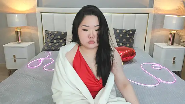 Snapshot of YUMI_G chatting on February 14, 2026, 9:26 pm YUMI G online show from February 14, 2026, 9:26 pm