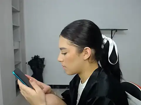 Snapshot of luisandri_ chatting on February 10, 2026, 4:33 am luisandri online show from February 10, 2026, 4:33 am