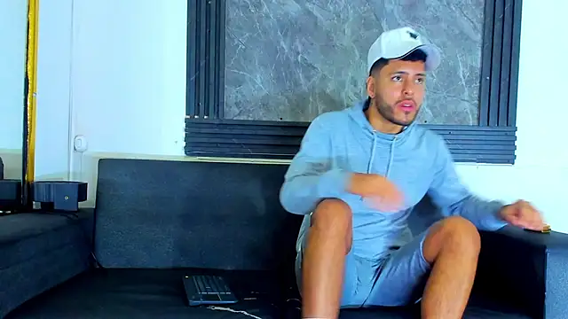 Snapshot of Angel_Villareal chatting on February 10, 2026, 4:33 am Angel Villareal online show from February 10, 2026, 4:33 am