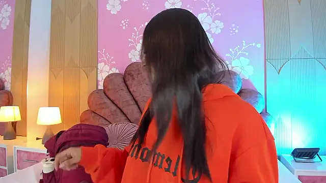 MadisonFox1 online show from March 8, 2026, 11:57 am