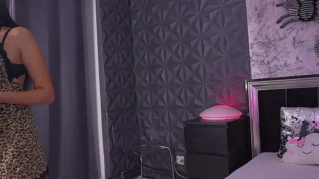 Tarra Star online show from February 13, 2026, 7:03 pm