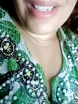 Snapshot of Naughty-Yousra chatting on February 28, 2026, 12:16 pm Naughty-Yousra online show from February 28, 2026, 12:16 pm