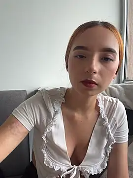 Carithooo online show from March 25, 2026, 9:03 pm