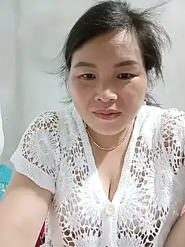 Snapshot of nana_nana99 chatting on July 5, 2026, 6:37 pm nana nana99 online show from July 5, 2026, 6:37 pm
